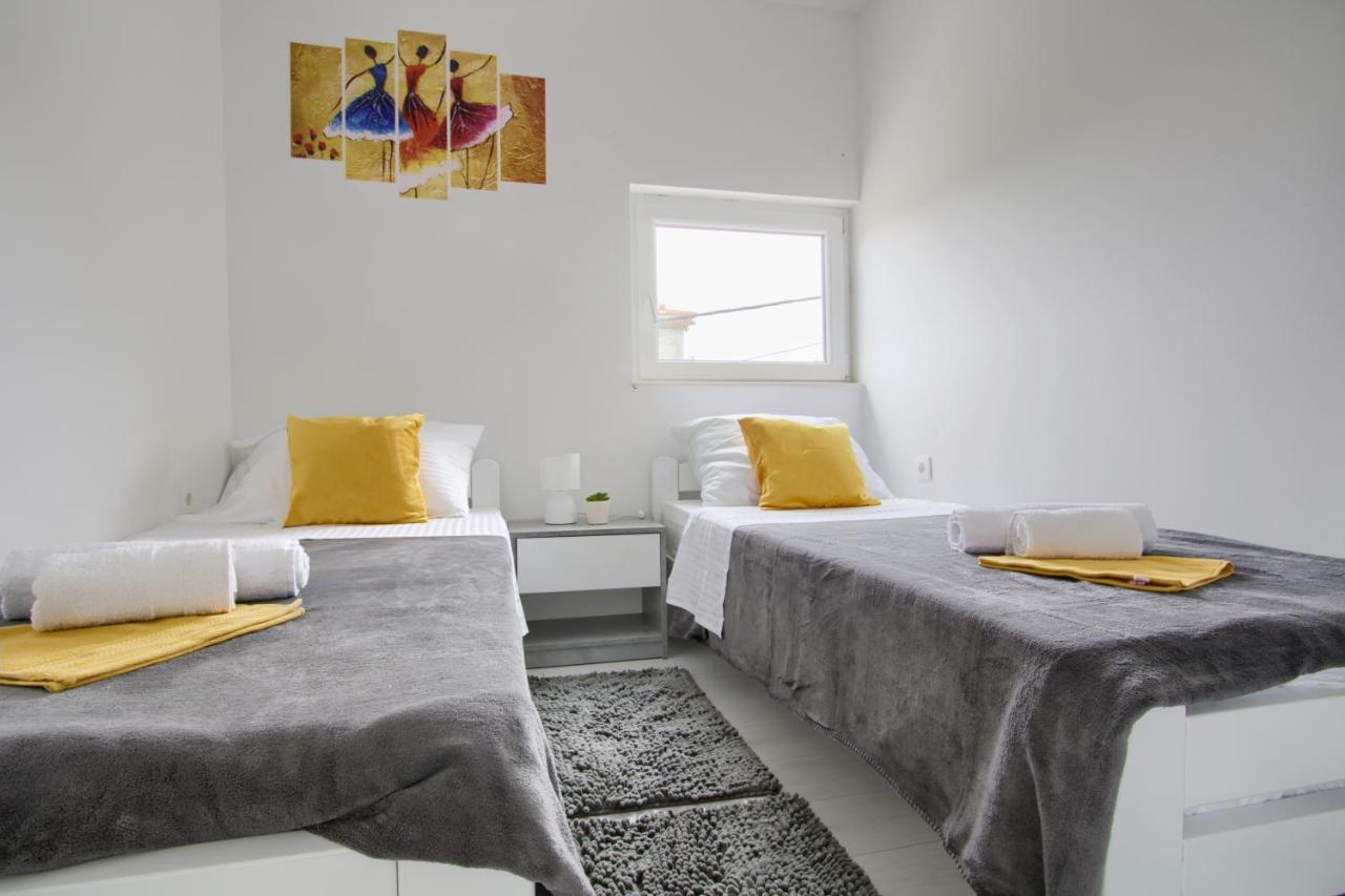 Apartments Villa Mihaela Banj Exterior photo