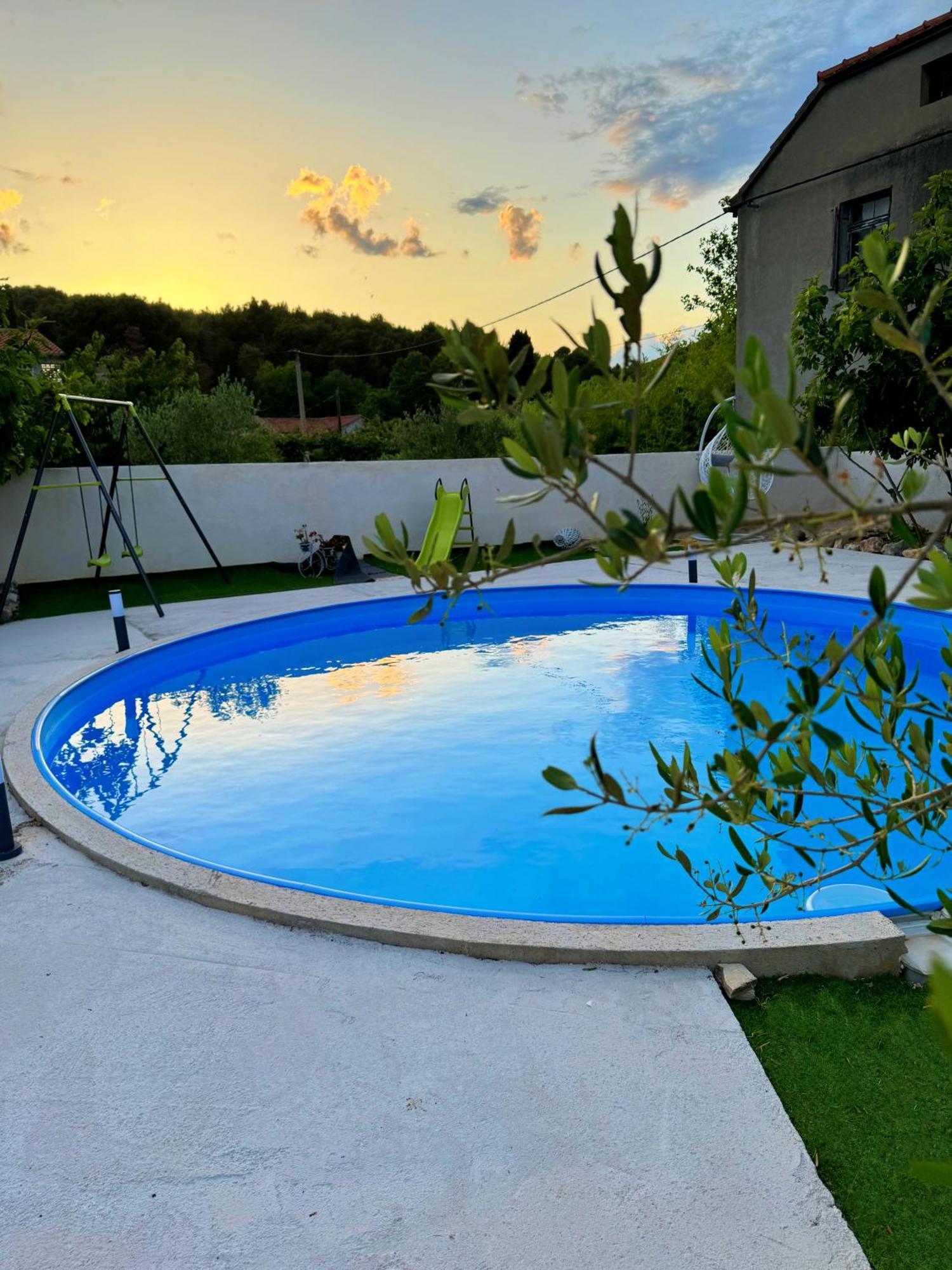 Apartments Villa Mihaela Banj Exterior photo